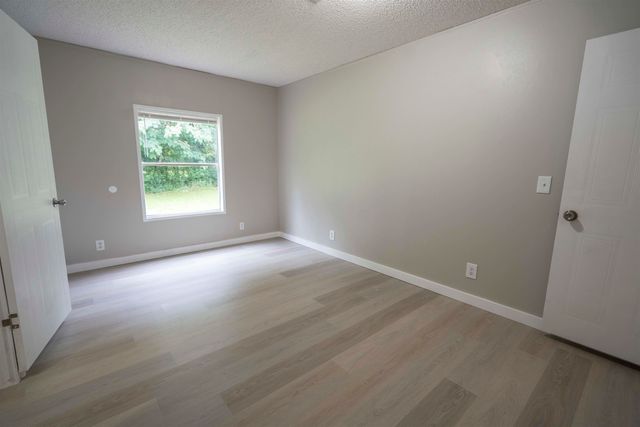 10806 Old Pine Acres Trail, Tallahassee, FL 32305