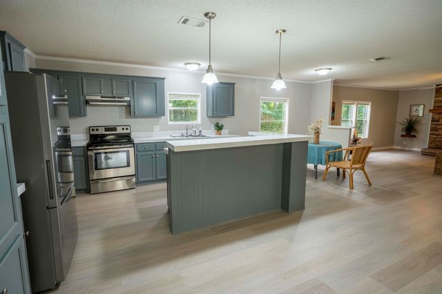 10806 Old Pine Acres Trail, Tallahassee, FL 32305