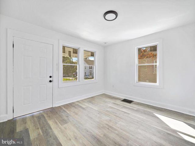 541 GUILFORD AVE, Hagerstown, MD 21740