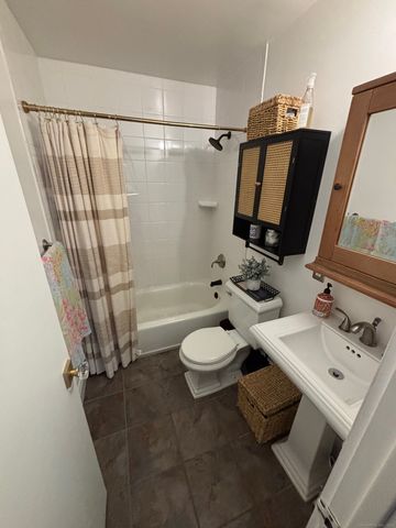 134 Washington Street APT 201, Norwalk, CT 06854