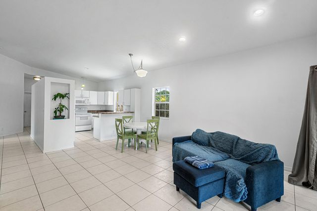 2406 SUNDY Avenue, Delray Beach, FL 33444