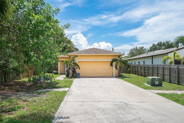 2406 SUNDY Avenue, Delray Beach, FL 33444