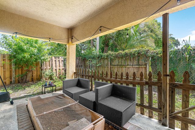 2406 SUNDY Avenue, Delray Beach, FL 33444