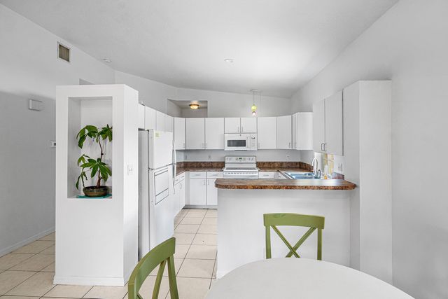 2406 SUNDY Avenue, Delray Beach, FL 33444