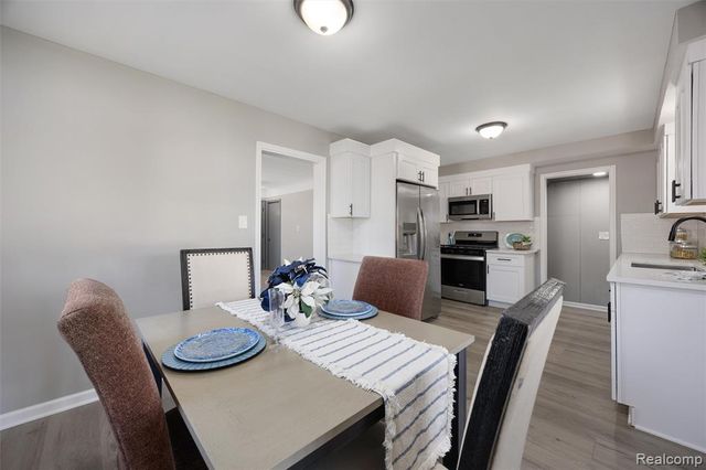 31656 Summers Street, Livonia, MI 48154