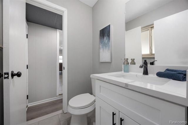 31656 Summers Street, Livonia, MI 48154