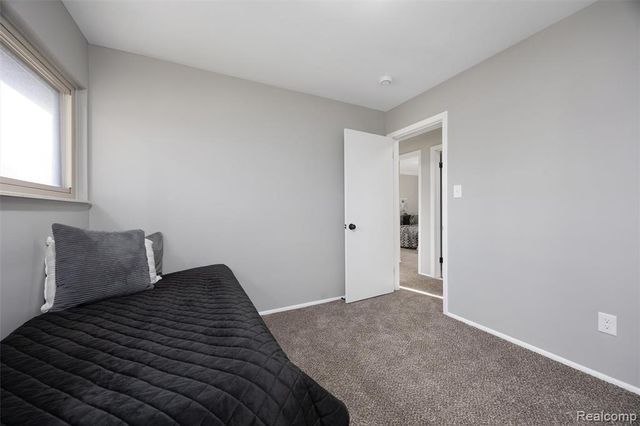 31656 Summers Street, Livonia, MI 48154