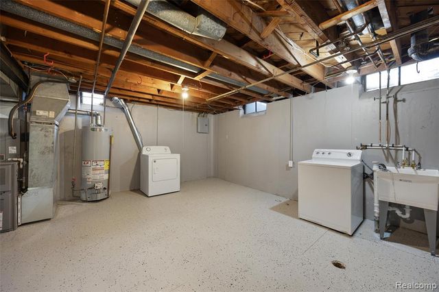 31656 Summers Street, Livonia, MI 48154