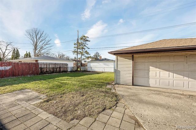 31656 Summers Street, Livonia, MI 48154