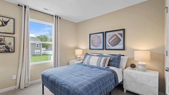 483 Cressmoor Boulevard, Hobart, IN 46342