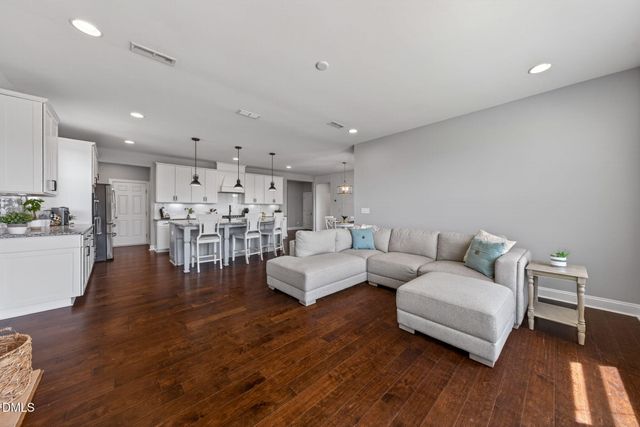 4900 Sunset Stream Drive, Fuquay Varina, NC 27526