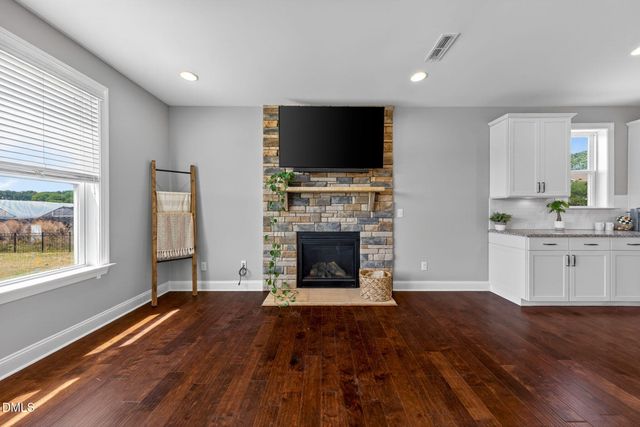 4900 Sunset Stream Drive, Fuquay Varina, NC 27526