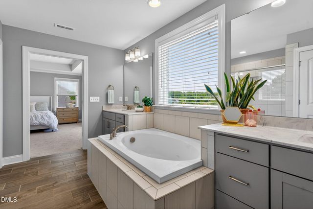 4900 Sunset Stream Drive, Fuquay Varina, NC 27526