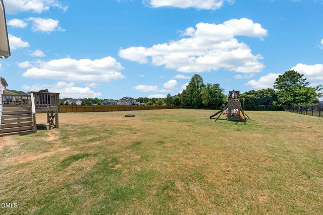 4900 Sunset Stream Drive, Fuquay Varina, NC 27526