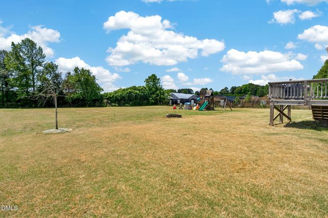 4900 Sunset Stream Drive, Fuquay Varina, NC 27526