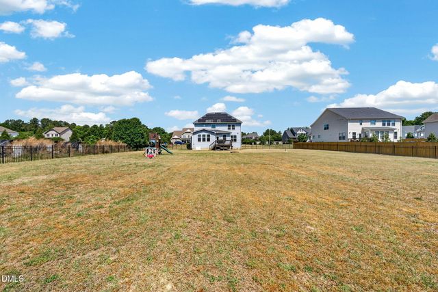 4900 Sunset Stream Drive, Fuquay Varina, NC 27526