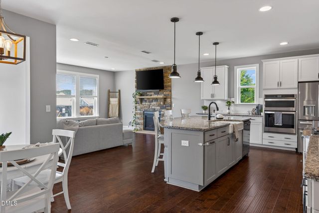 4900 Sunset Stream Drive, Fuquay Varina, NC 27526