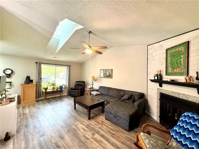 1408 Petrell CT, Virginia Beach, VA 23454