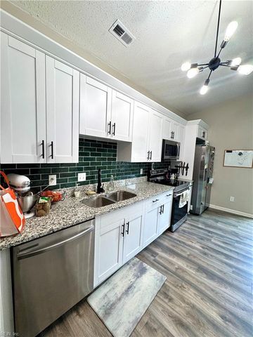 1408 Petrell CT, Virginia Beach, VA 23454