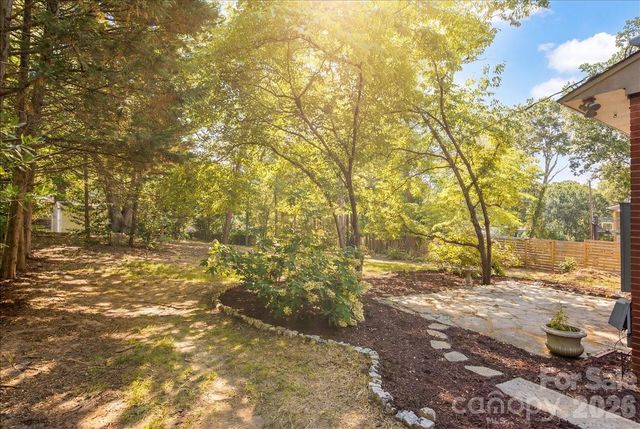 4439 Applegate Road, Charlotte, NC 28209