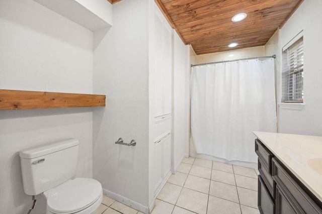 19214 County Road 268, East Bernard, TX 77435