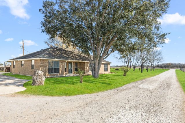 19214 County Road 268, East Bernard, TX 77435