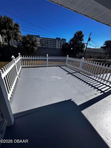 1711 OCEAN DUNES TERRACE, Daytona Beach, FL 32118