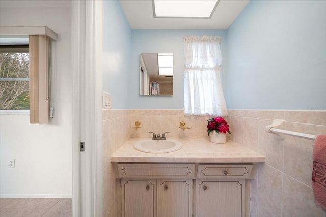 2042 FAIR OAK DRIVE, Clearwater, FL 33763