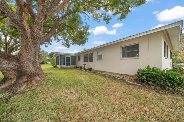 2042 FAIR OAK DRIVE, Clearwater, FL 33763