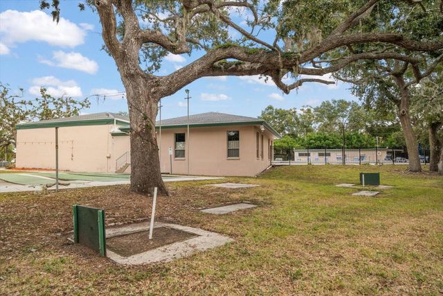 2042 FAIR OAK DRIVE, Clearwater, FL 33763