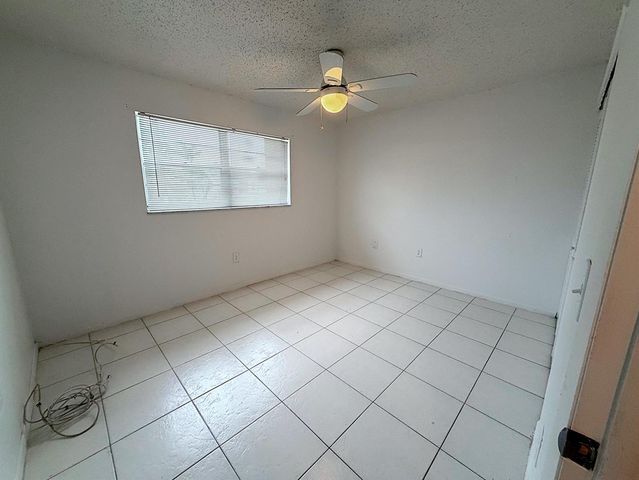 650 SW 2nd SW 2480, Boca Raton, FL 33432