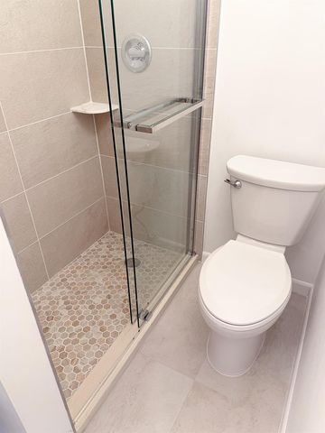 650 SW 2nd SW 2480, Boca Raton, FL 33432