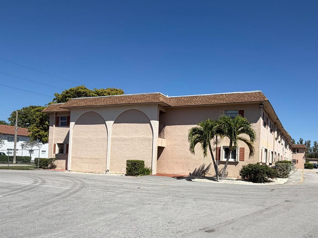 650 SW 2nd SW 2480, Boca Raton, FL 33432