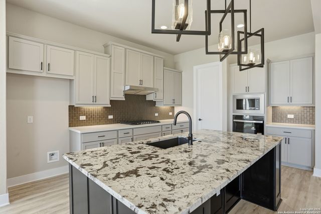 403 Lake Champlain, New Braunfels, TX 78130