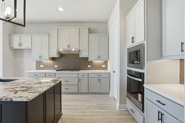 403 Lake Champlain, New Braunfels, TX 78130