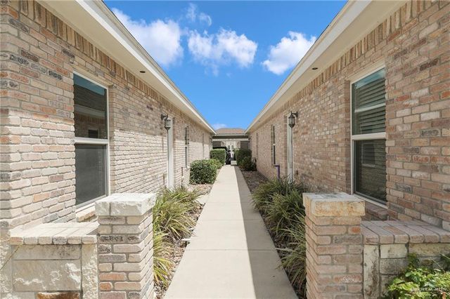 412 Carlisle Avenue 4, Edinburg, TX 78539
