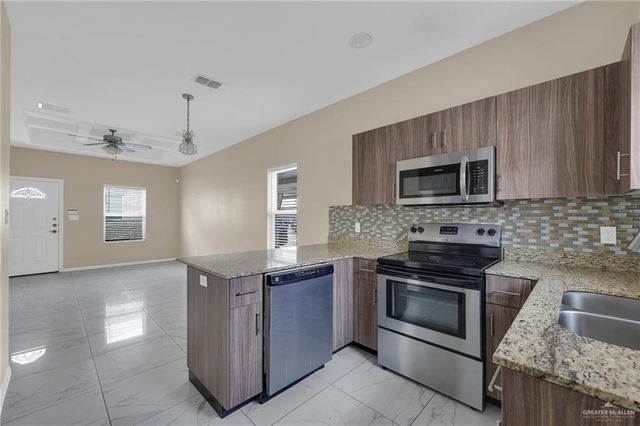 412 Carlisle Avenue 4, Edinburg, TX 78539