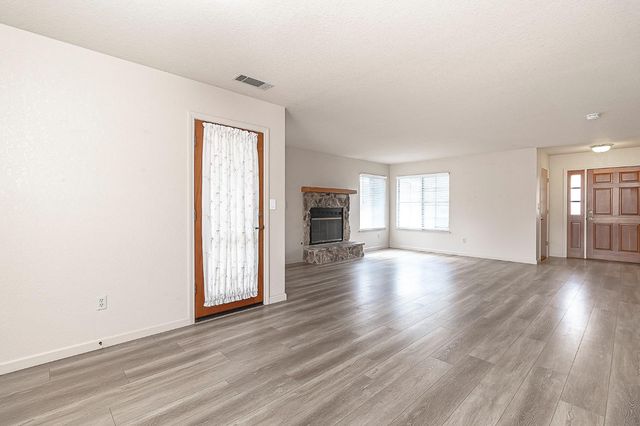 2197 Candy Cane Walk, Manteca, CA 95336