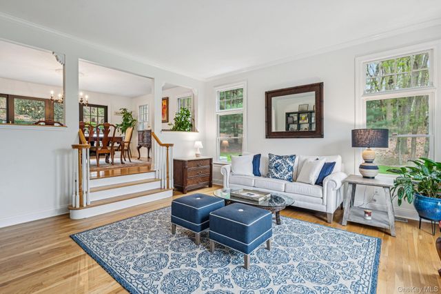 76 Harbor Road, Head Of The Harbor, NY 11780