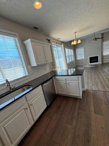 205 Harmony Ct, Alpharetta, GA 30004