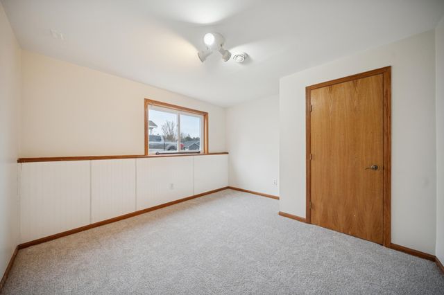 532 7th Street SW, Pine Island, MN 55963