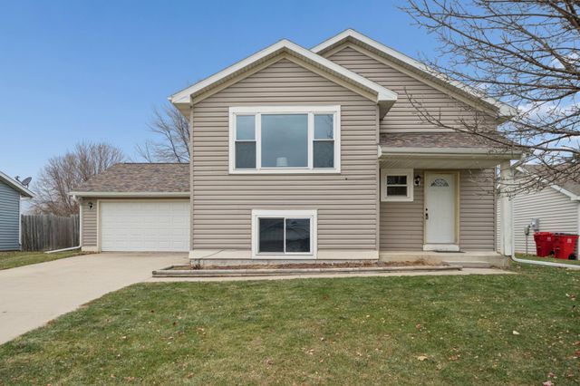 532 7th Street SW, Pine Island, MN 55963