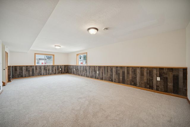 532 7th Street SW, Pine Island, MN 55963