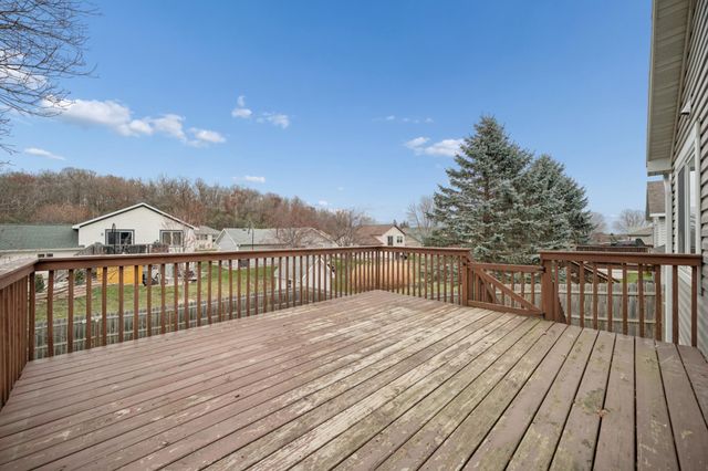 532 7th Street SW, Pine Island, MN 55963