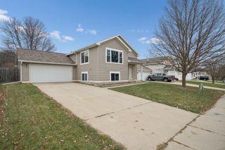 532 7th Street SW, Pine Island, MN 55963