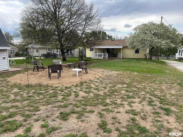 13829 1ST Street, Pekin, IL 61554