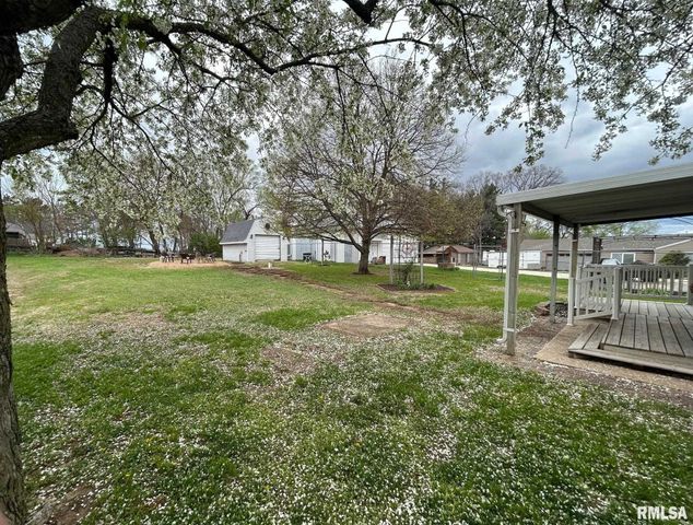 13829 1ST Street, Pekin, IL 61554