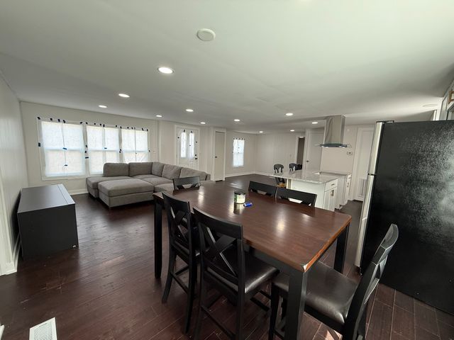 25 Hearthside Drive, Matteson, IL 60443