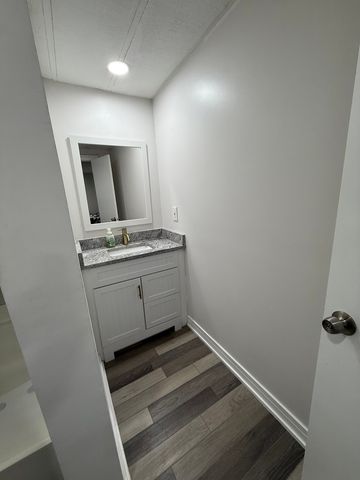 25 Hearthside Drive, Matteson, IL 60443