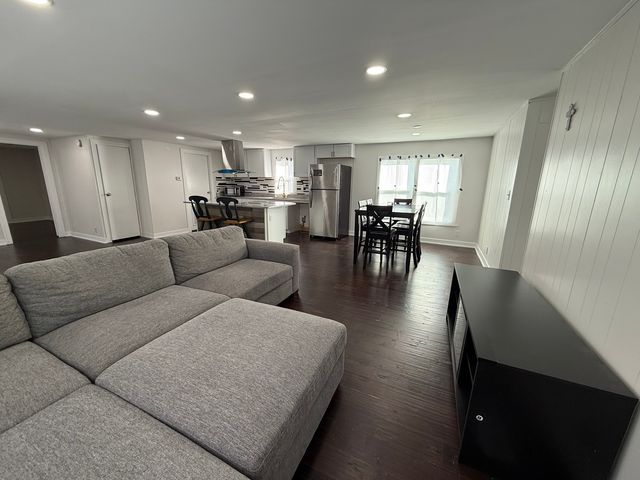 25 Hearthside Drive, Matteson, IL 60443